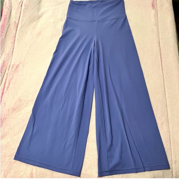 Athleta Elation Wide Cropped pant - Picture 2 of 5